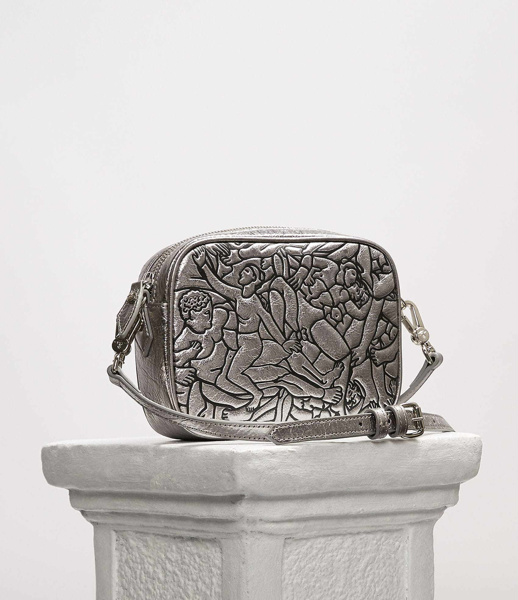 Vivienne Westwood ANNA CAMERA BAG SILVER